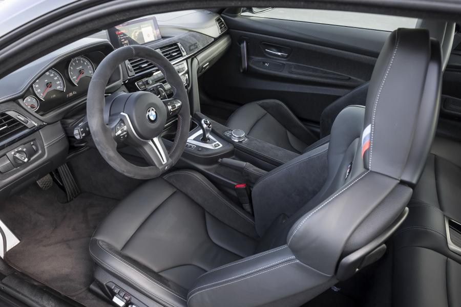 Интерьер BMW M4 CS (F82) 2018 года  (NA) (фото 36 из 40)